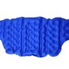 Composé de tissu synthétique, la ceinture double usage contient un gel qui maintient la température.